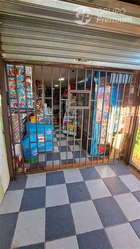 Casa con local comercial en venta . Los Angeles Bio-Bio