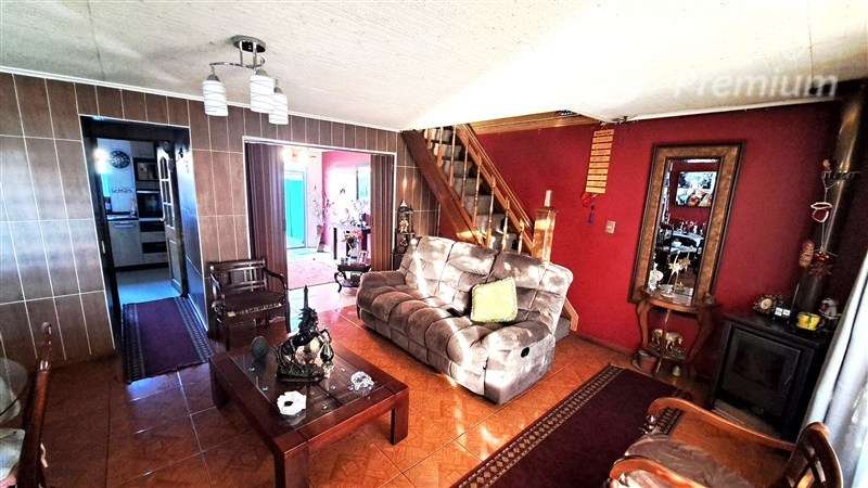 Casa con local comercial en venta . Los Angeles Bio-Bio