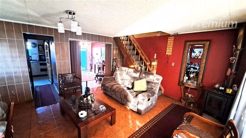 Casa con local comercial en venta . Los Angeles Bio-Bio