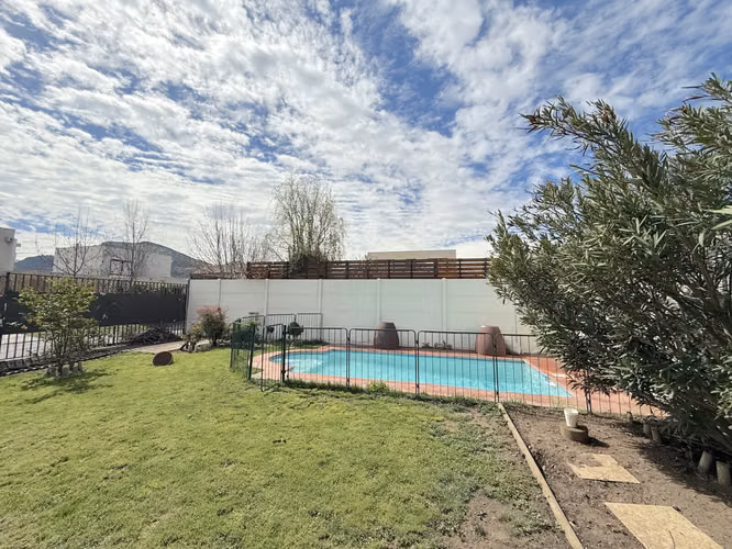 Casa 3 dormitorios, 118 m2 útiles, Santa Elena - Imagen 10