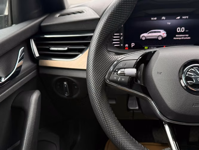 SKODA SCALA  2024