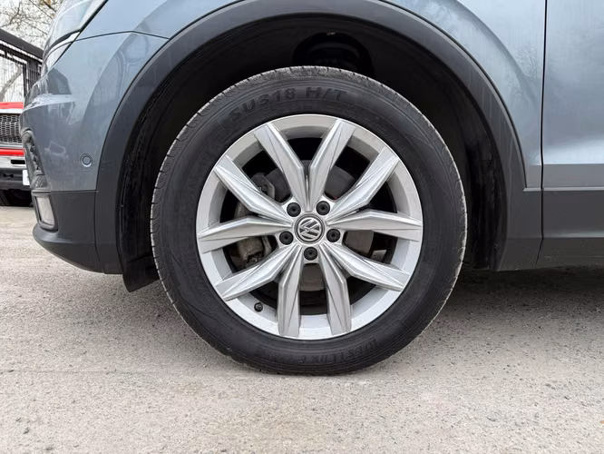 VOLKSWAGEN TIGUAN  2021 - Imagen 9