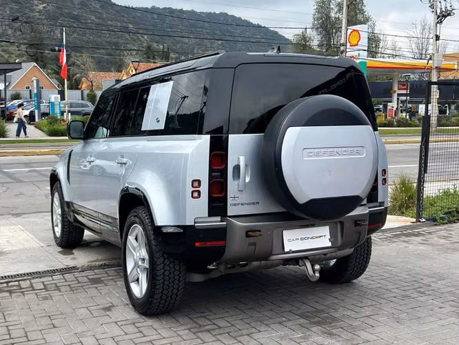 LAND ROVER DEFENDER 110 X DYNAMIC   2024