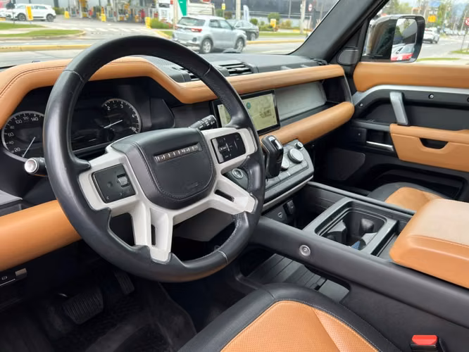 LAND ROVER DEFENDER 110 X DYNAMIC   2024