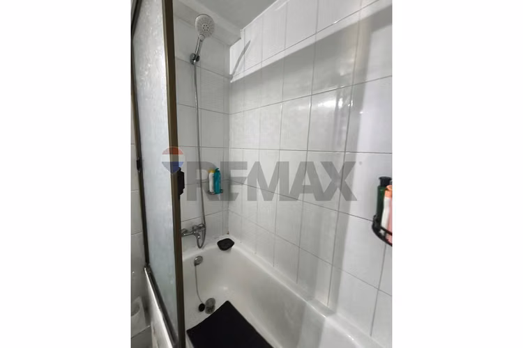 Casa de 2 pisos en arriendo,  3 d 2 b en macul - Imagen 31