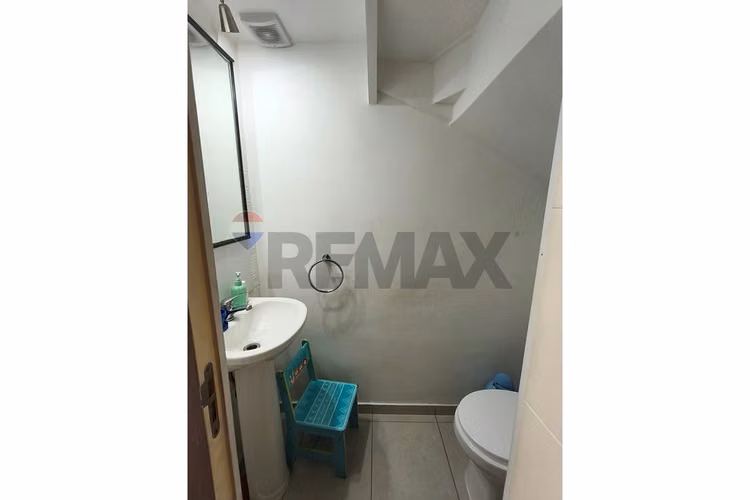 Casa de 2 pisos en arriendo,  3 d 2 b en macul - Imagen 13