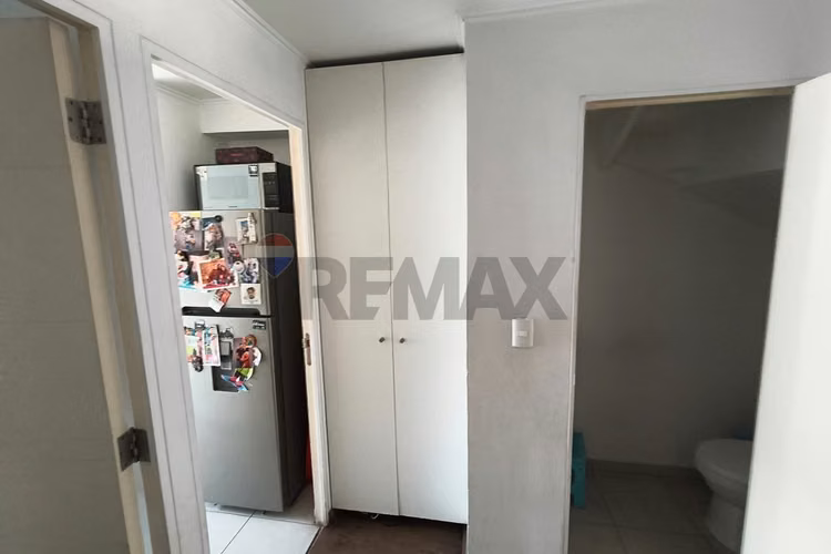 Casa de 2 pisos en arriendo,  3 d 2 b en macul - Imagen 33