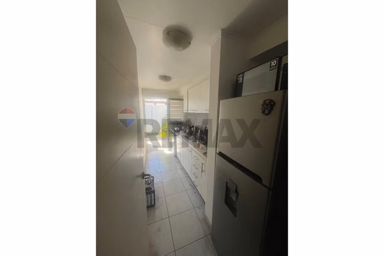 Casa de 2 pisos en arriendo,  3 d 2 b en macul - Imagen 28