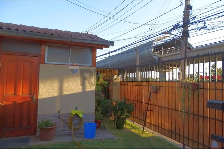 Casa 4d y 3b a pasos metro protectora - Imagen 2