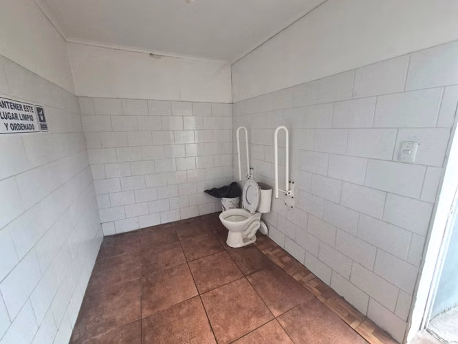 LOCAL COMERCIAL EN VENTA A PASOS DE AV V MACKENNA, PEÑAFLOR