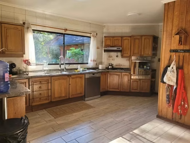 PARCELA DE 9700 M2 CON AMPLIA CASA EN ANGACHILLA VALDIVIA - Imagen 10