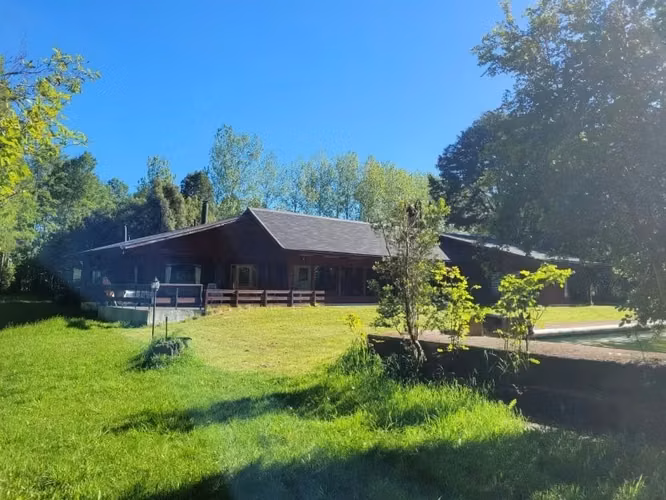 PARCELA DE 9700 M2 CON AMPLIA CASA EN ANGACHILLA VALDIVIA - Imagen 22
