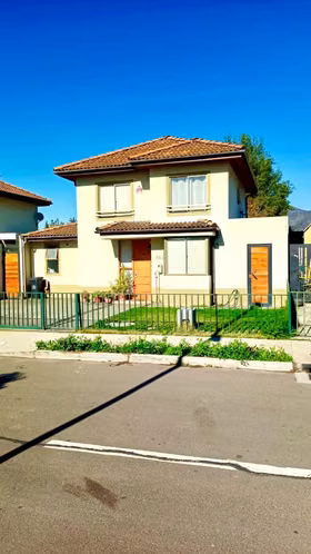 ARRIENDO  HERMOSA CASA 3HAB 3BA ISLA DE MAIPO