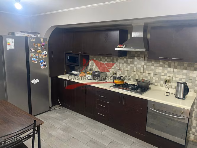 HERMOSA CASA CON PISCINA, 4HAB 2 BAÑ, LAMPA - Imagen 11