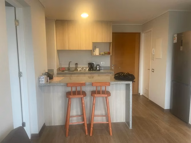 VENDE DEPTO DE DOS DORMITORIOS Y UN BAÑO EN EL CENTRO DE TCO