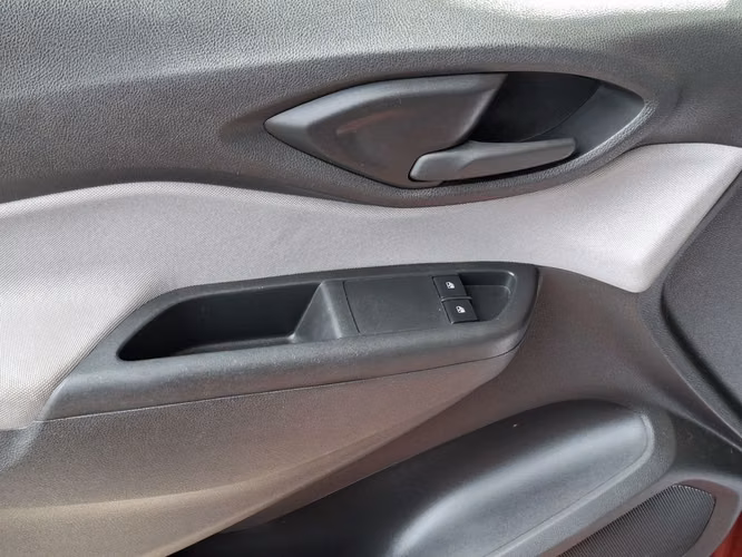 CHEVROLET ONIX 2019 - Imagen 8