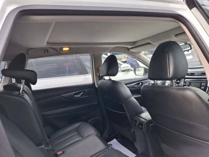 NISSAN X-TRAIL 2018