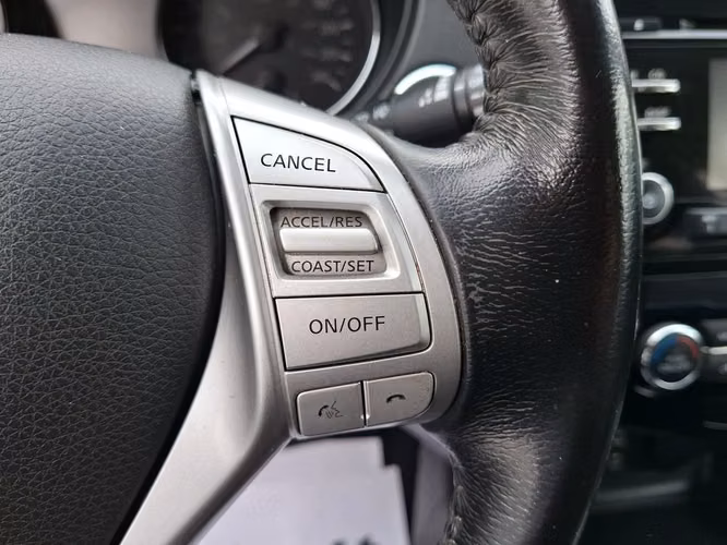 NISSAN X-TRAIL 2018