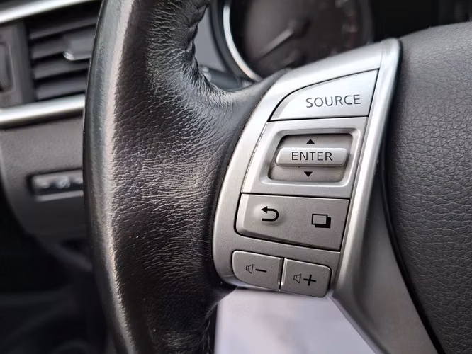 NISSAN X-TRAIL 2018