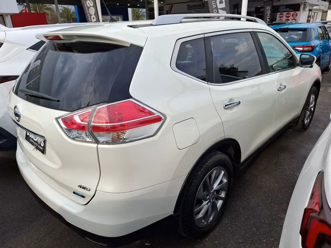NISSAN X-TRAIL 2018