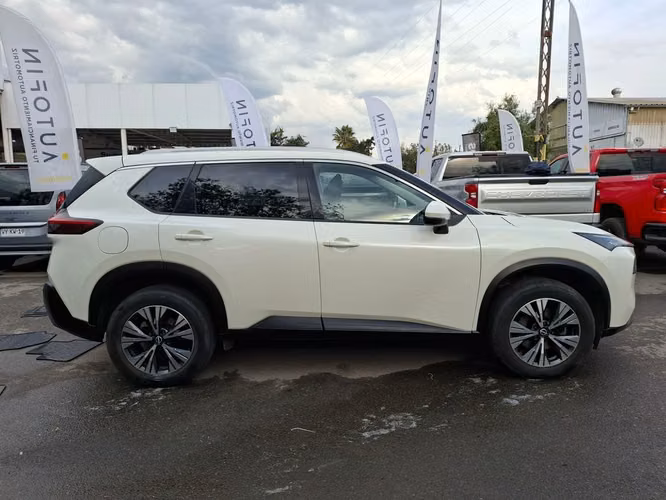 NISSAN X-TRAIL 2024