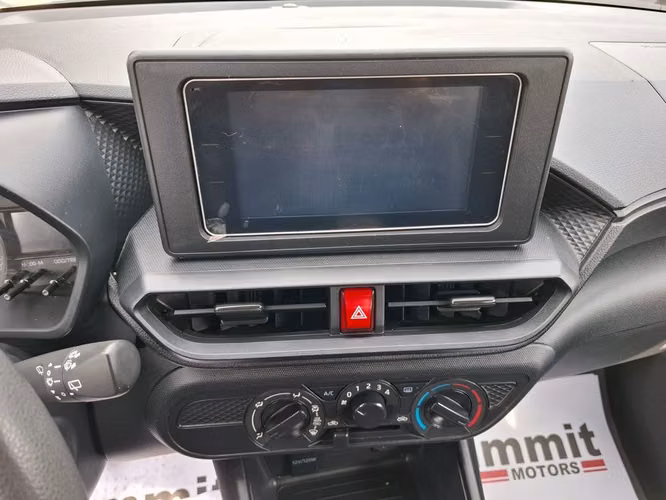 TOYOTA RAIZE 2023