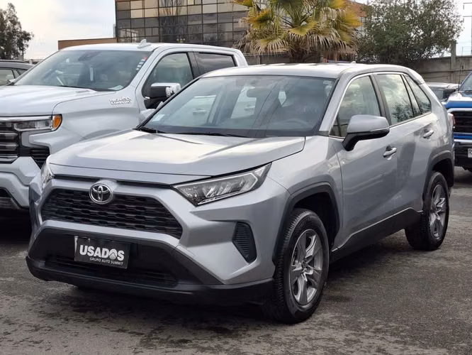 TOYOTA RAV4 2024