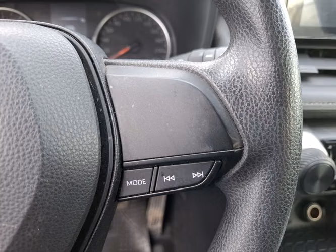 TOYOTA RAV4 2024