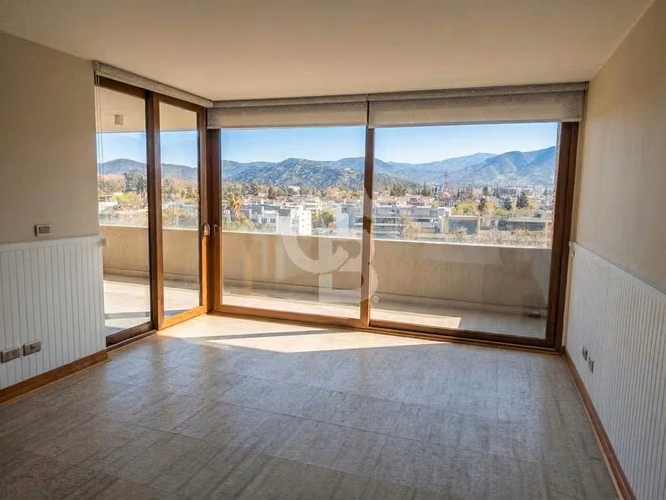 Penthouse en La Dehesa: vistas panorámicas, gran terraza