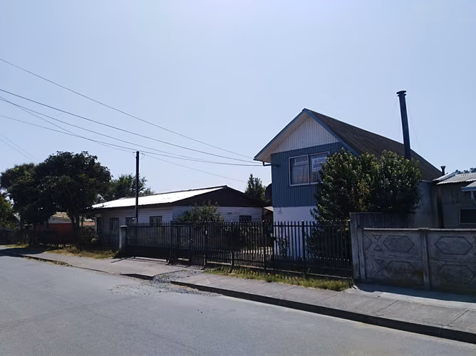 Propiedad amplia con casa, oficina y galpon, Lomas Coloradas, San Pedro. - Imagen 4