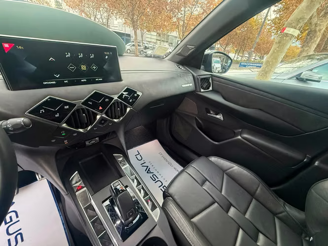 DS DS 3 Crossback 1.2 CROSSBACK LOUVRE 155 4X2 AT 5P. (2023)