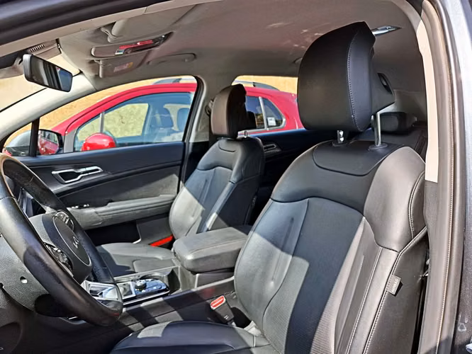 KIA SPORTAGE 2023 - Imagen 11