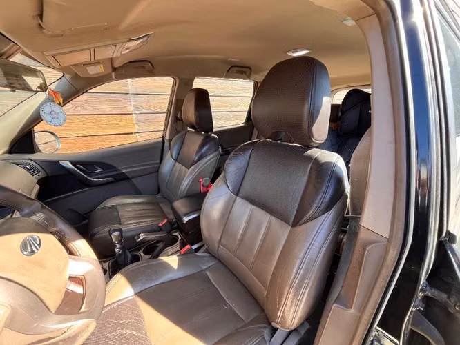 Mahindra XUV 500