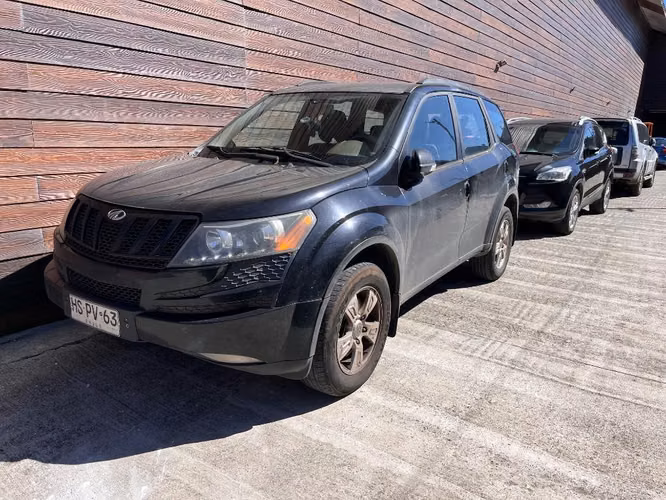 Mahindra XUV 500