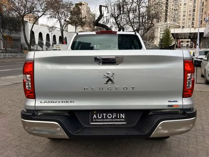 PEUGEOT LANDTREK LANDTREK ACTIVE BLUEHDI 180 4X4 AT - 2023 | 4629 - Imagen 6