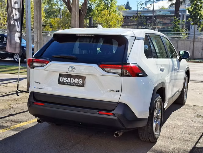 TOYOTA RAV4 2024 - Imagen 8