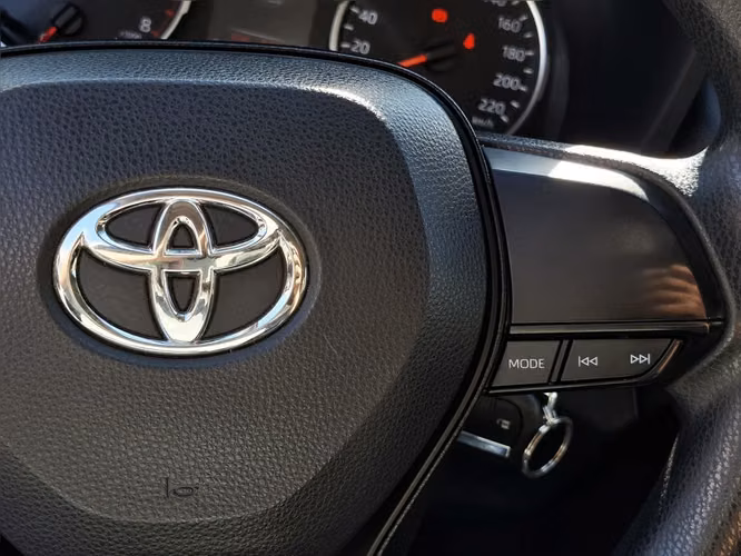 TOYOTA RAV4 2024 - Imagen 18