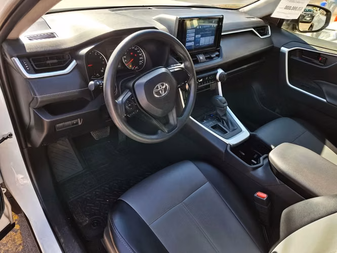 TOYOTA RAV4 2024 - Imagen 15