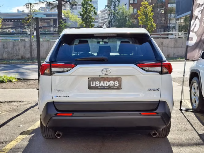 TOYOTA RAV4 2024 - Imagen 9