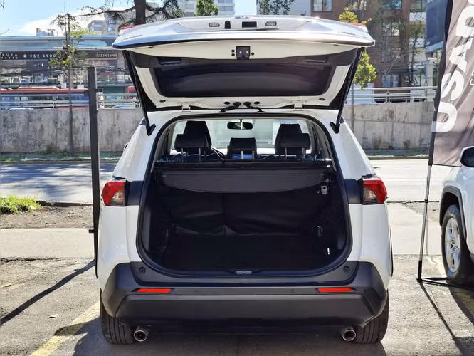 TOYOTA RAV4 2024 - Imagen 11