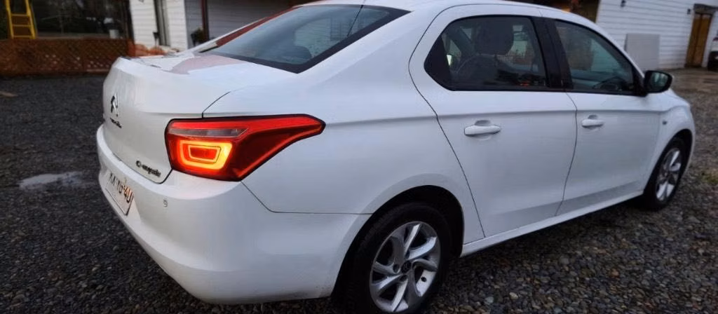 Citroën C-Elysée año 2019, motor diésel