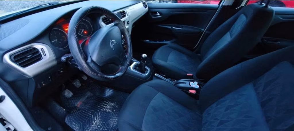 Citroën C-Elysée año 2019, motor diésel - Imagen 5