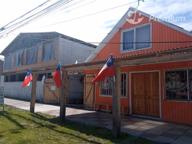 Casa en venta con uso habitacional y comercial P. Saavedra - Imagen 12