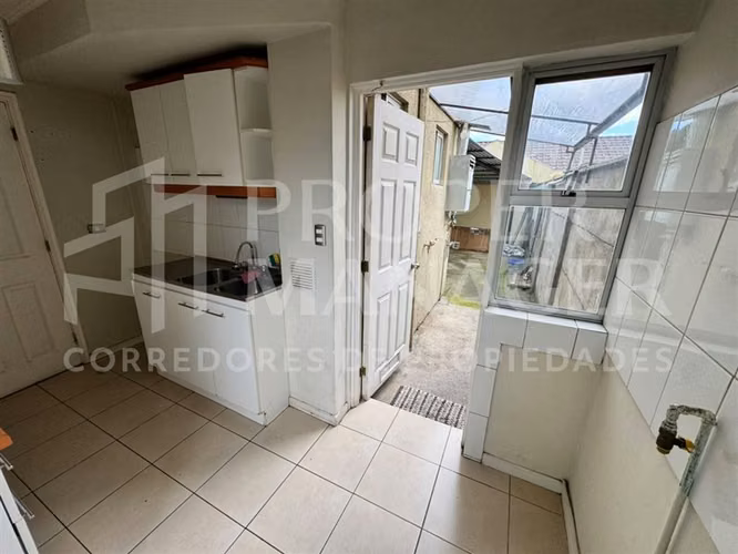 Casa 4D+3B de 105m2 - Parque Lantaño, Chillán.