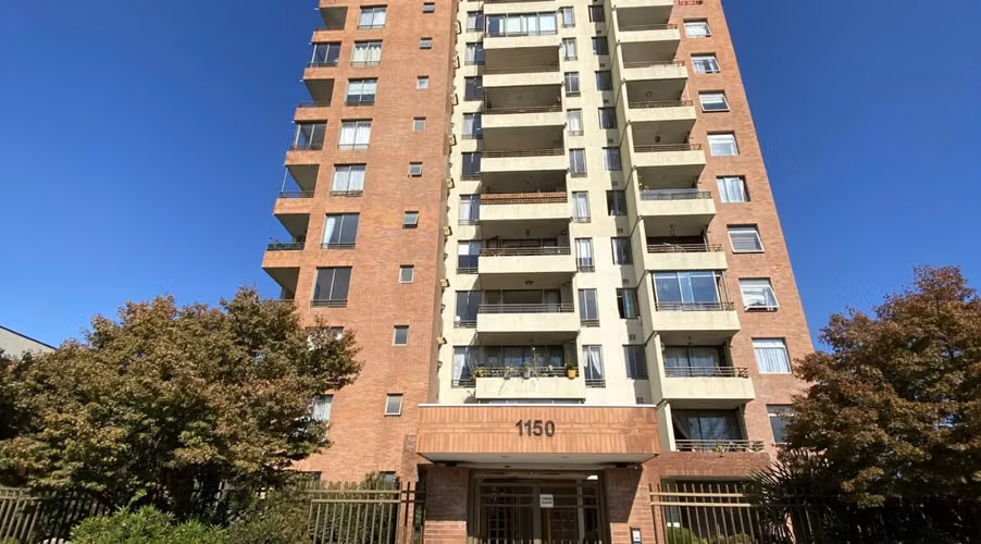 SE VENDE DEPTO EN EDIFICIO COSTA AZUL 35OO UF