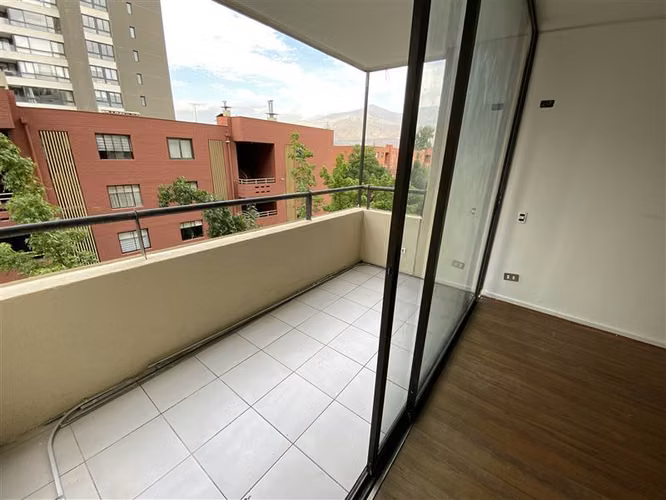 Departamento en arriendo de 3 dorm. en Las Condes - Imagen 3