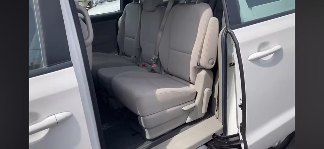 KIA Gran Carnival 2020 Diésel Automática - Imagen 4