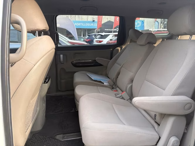 KIA Gran Carnival 2020 Diésel Automática - Imagen 5