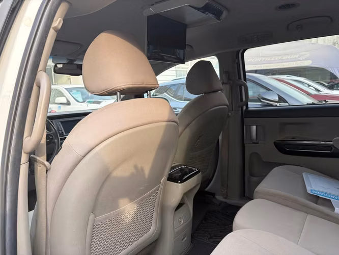 KIA Gran Carnival 2020 Diésel Automática - Imagen 8