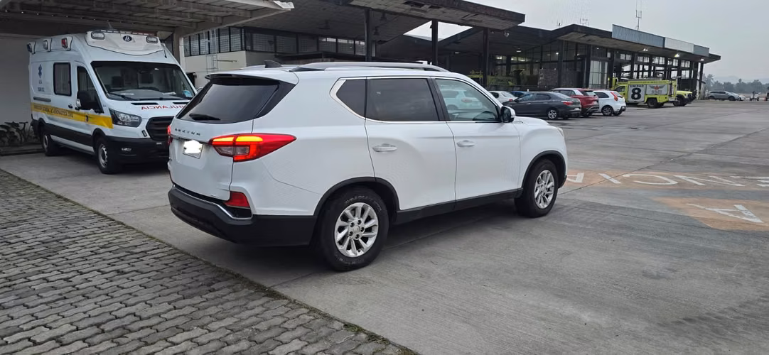Ssang yong rexton 2.2 AT Diesel - Imagen 5